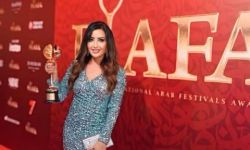 جائزة عربية لألبوم لطيفة الجديد